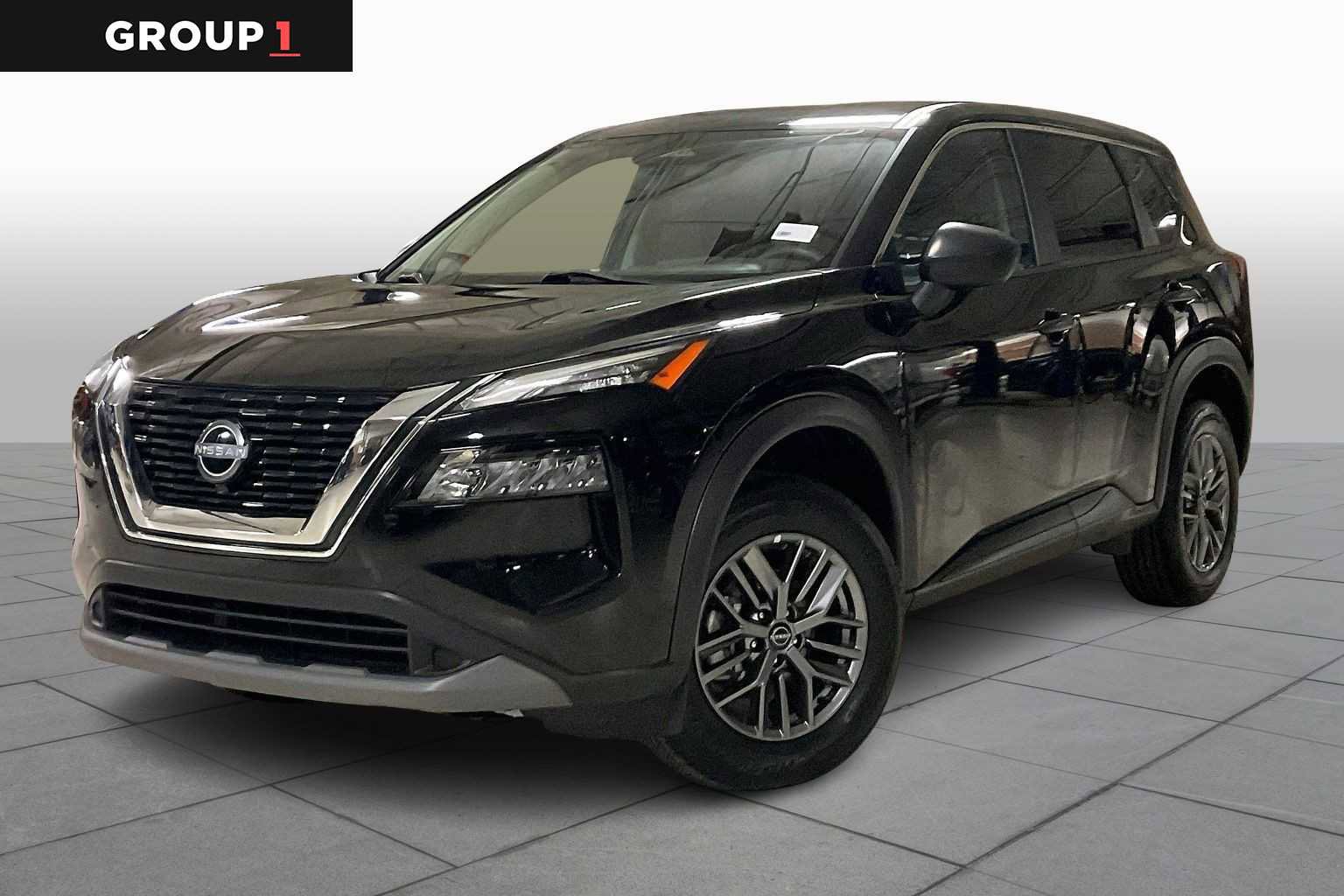 Used 2023 Nissan Rogue S image 1