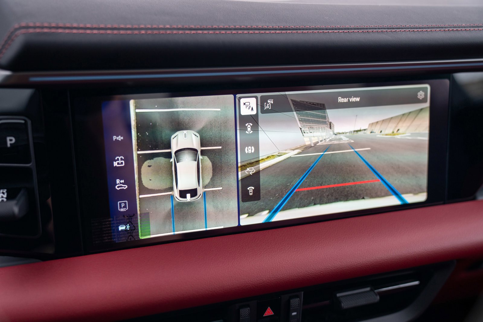 New 2026 Porsche Macan 4S Electric AWD/4WD image 19