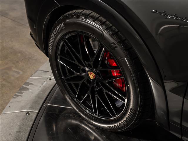 New 2026 Porsche Cayenne S AWD/4WD image 15