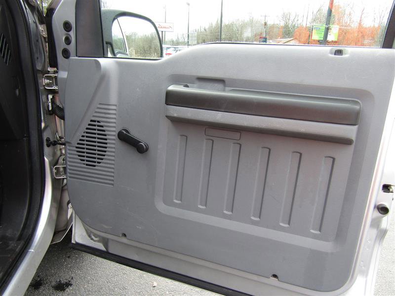 Used 2011 Ford F250 XL image 19