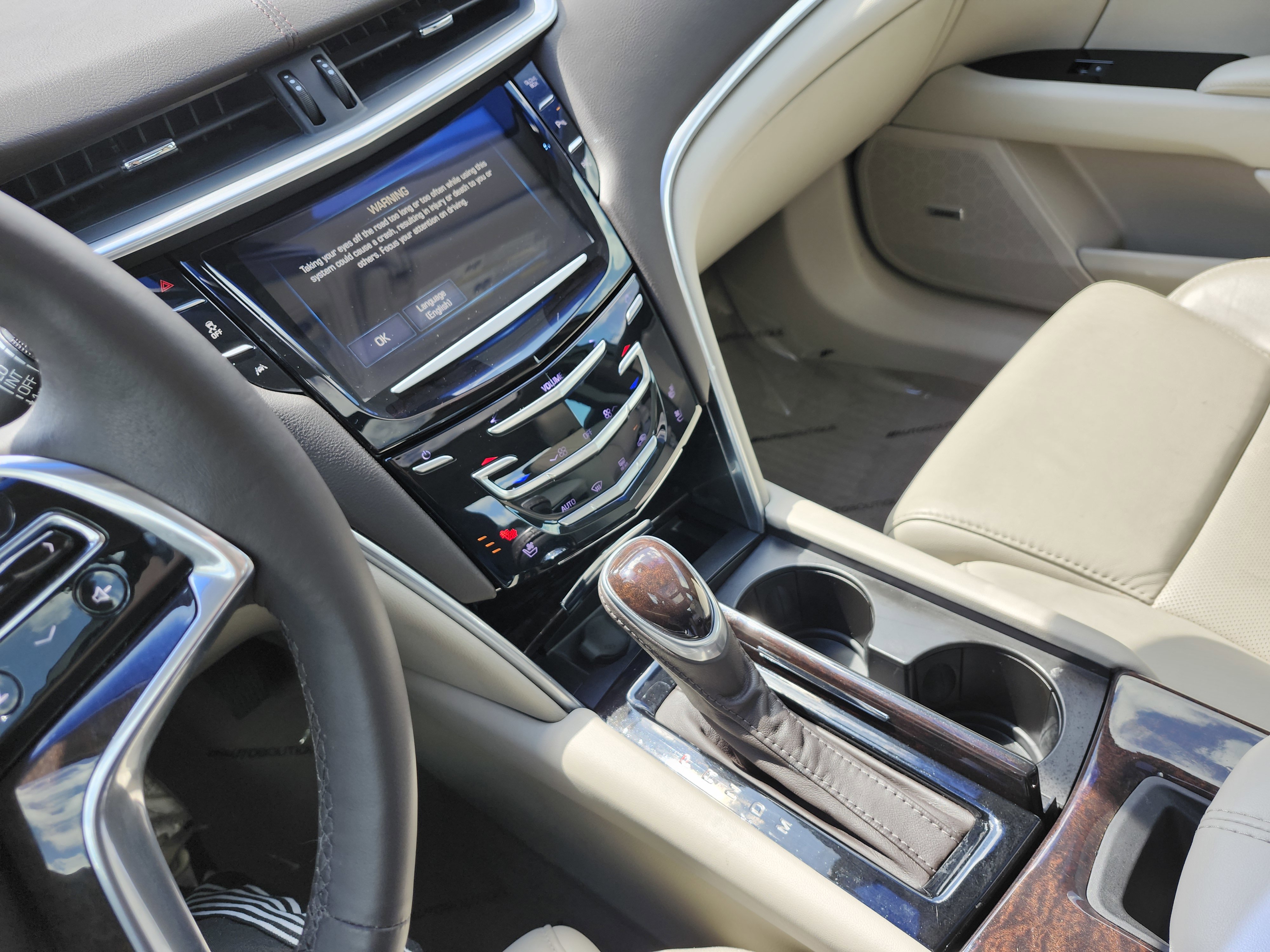 Used 2017 Cadillac XTS Luxury w/ Driver Awareness Package image 32