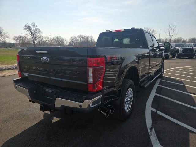 Used 2022 Ford F350 XLT w/ XLT Premium Package image 8