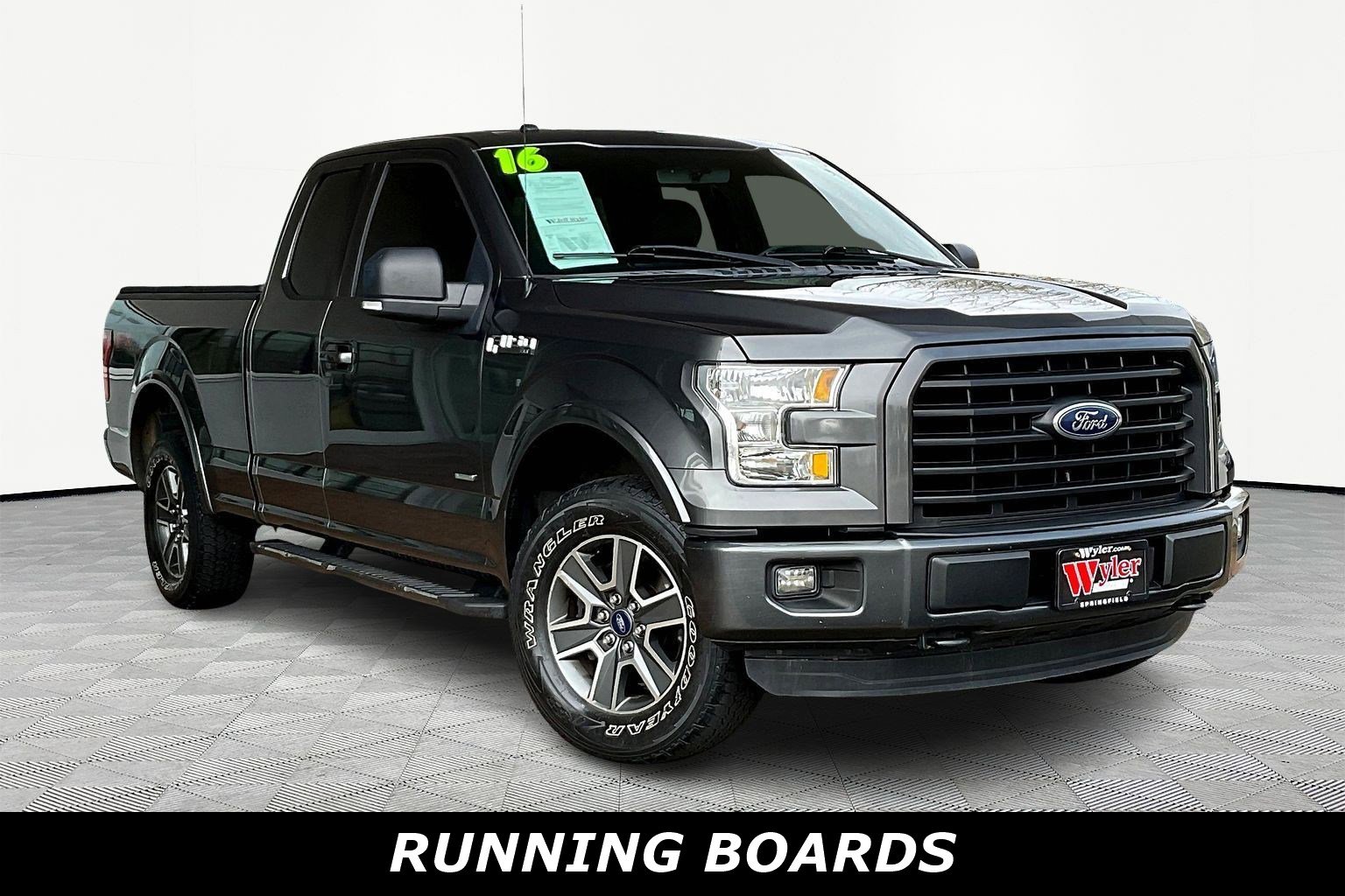 Used 2016 Ford F150 XLT w/ Equipment Group 302A Luxury image 3