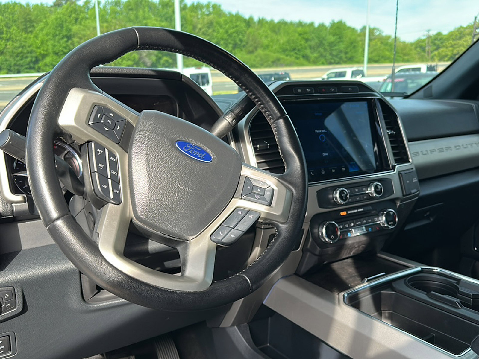 Used 2022 Ford F250 Lariat w/ Lariat Ultimate Package image 16