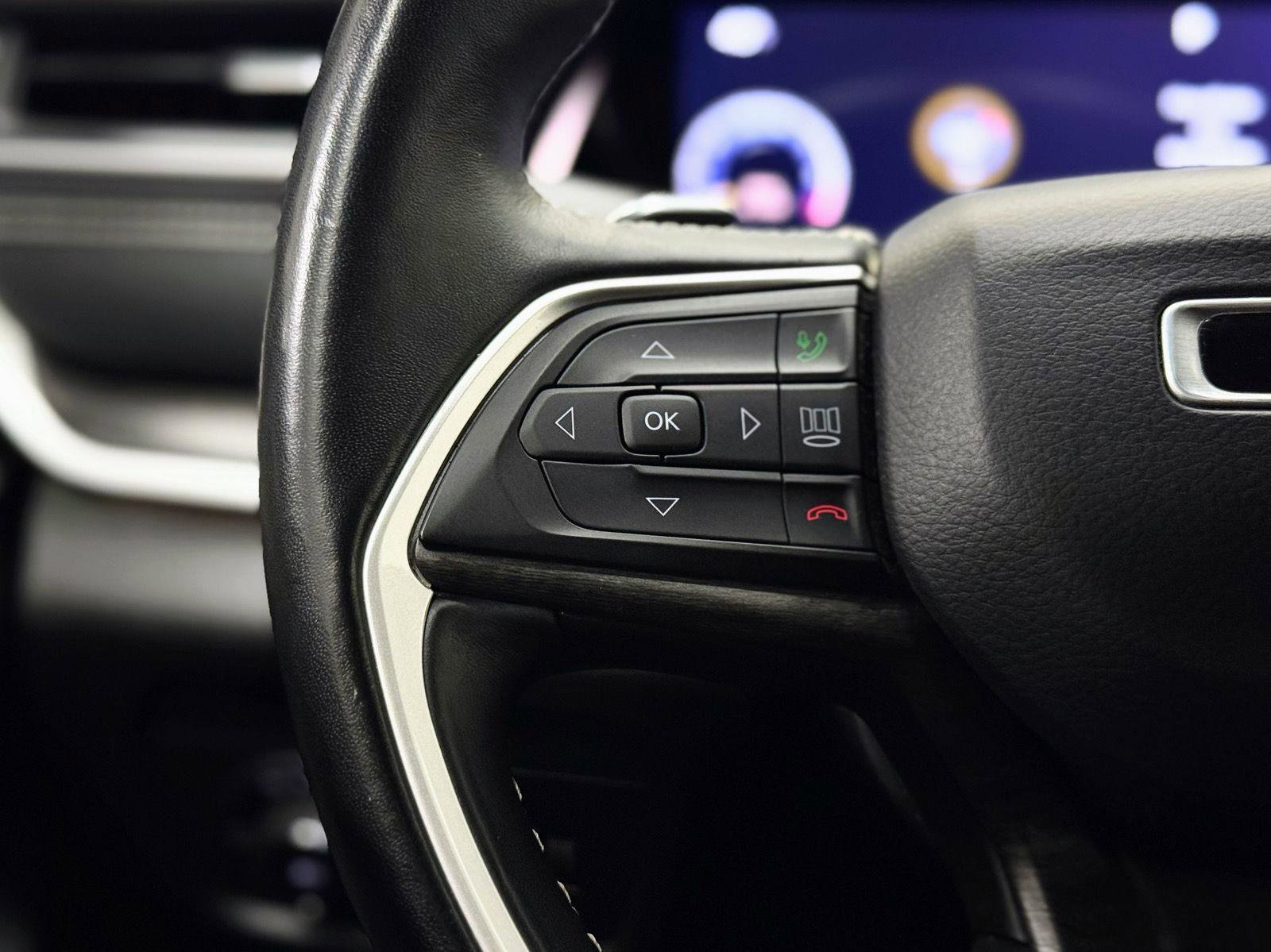 Used 2021 Jeep Grand Cherokee L Limited image 19