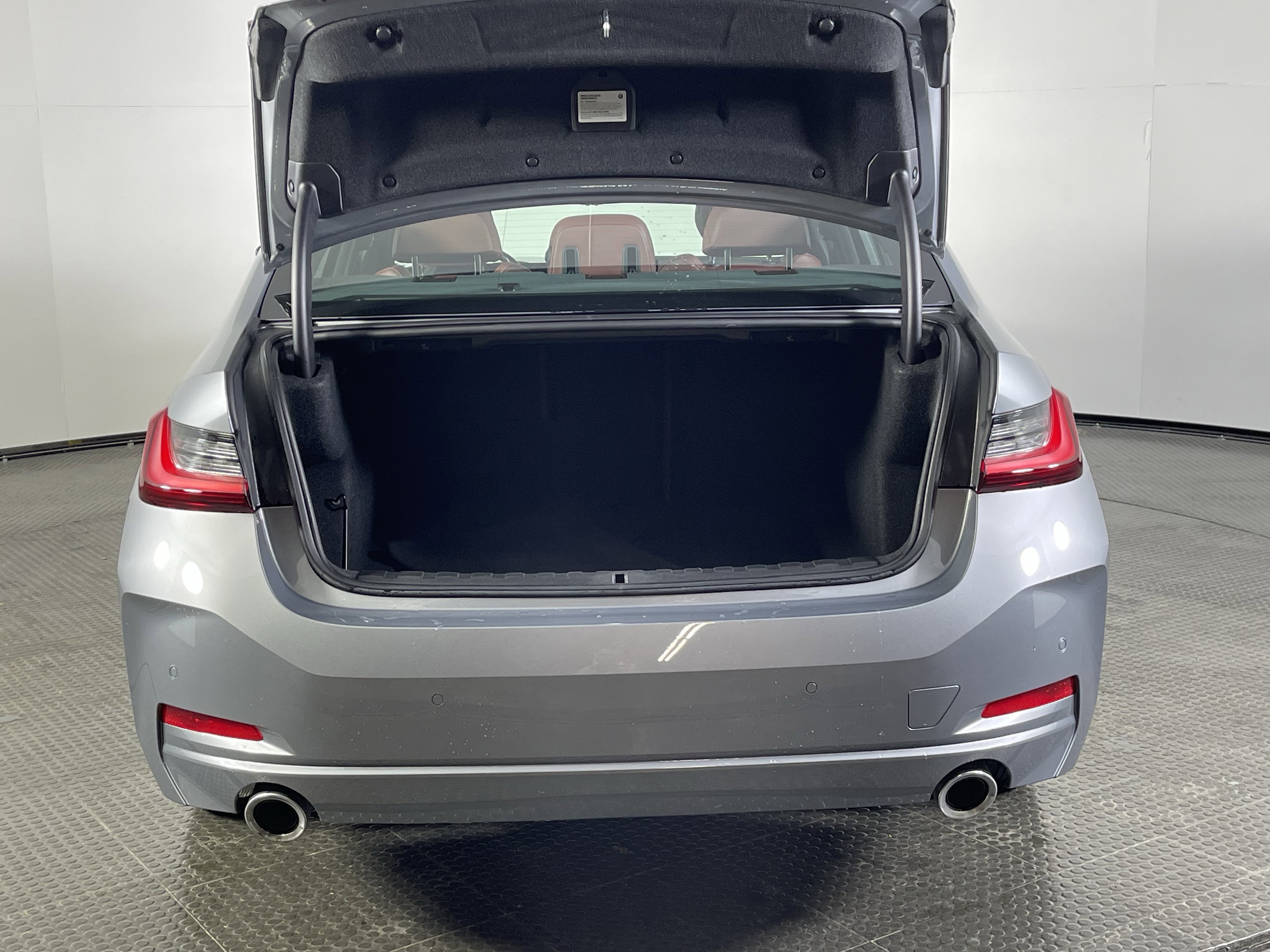Certified 2024 BMW 330i xDrive Sedan w/ Premium Package image 8