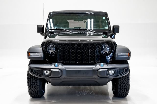 Certified 2023 Jeep Wrangler Unlimited w/ Cold Weather Group AWD/4WD image 4