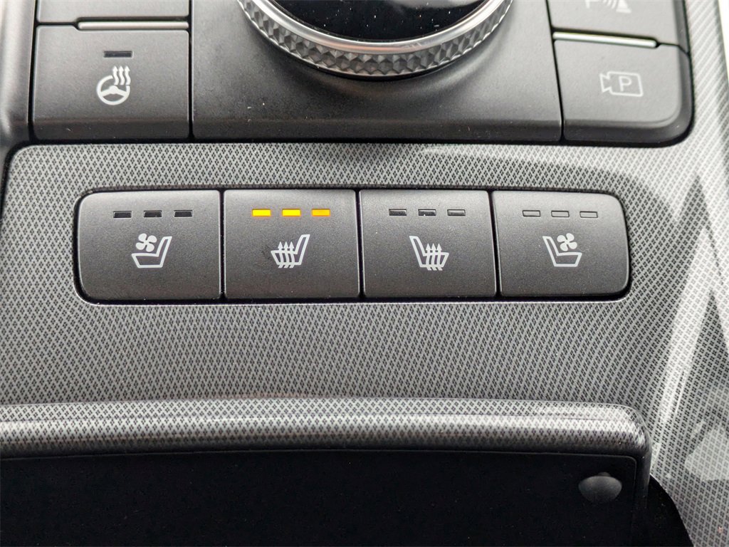 Used 2023 Hyundai Santa Fe Calligraphy w/ Cargo Package image 24