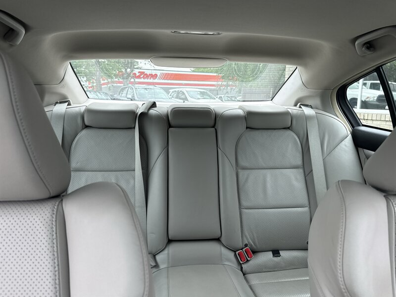 Used 2014 Acura TL w/ Technology Package FWD image 25