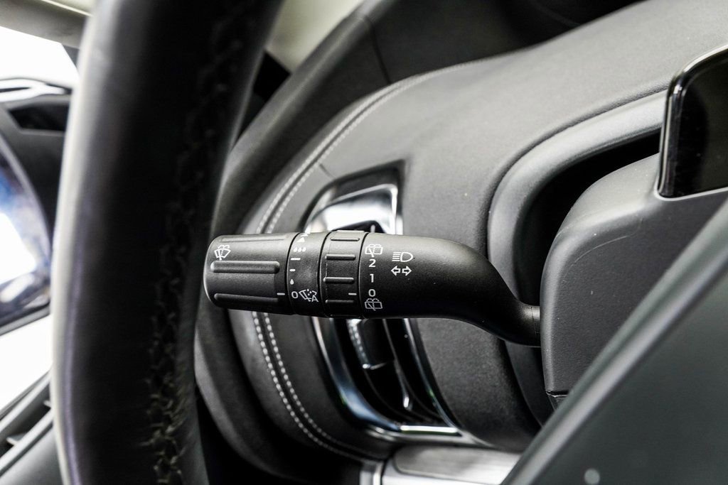 Used 2025 Ford Expedition Platinum image 33