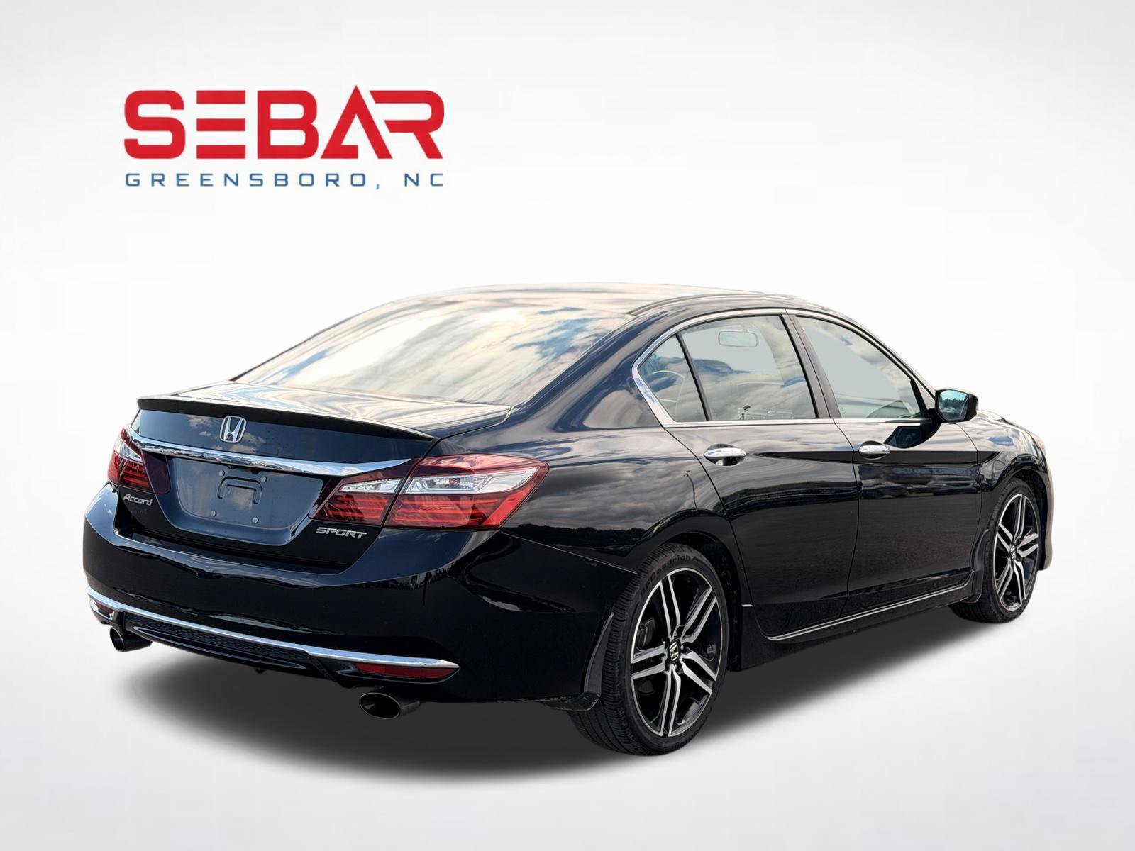 Used 2017 Honda Accord Sport image 5