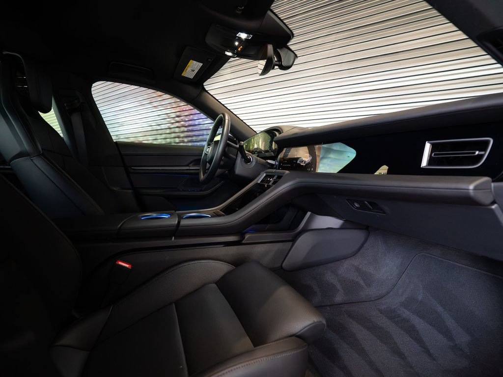 Certified 2025 Porsche Taycan RWD image 28