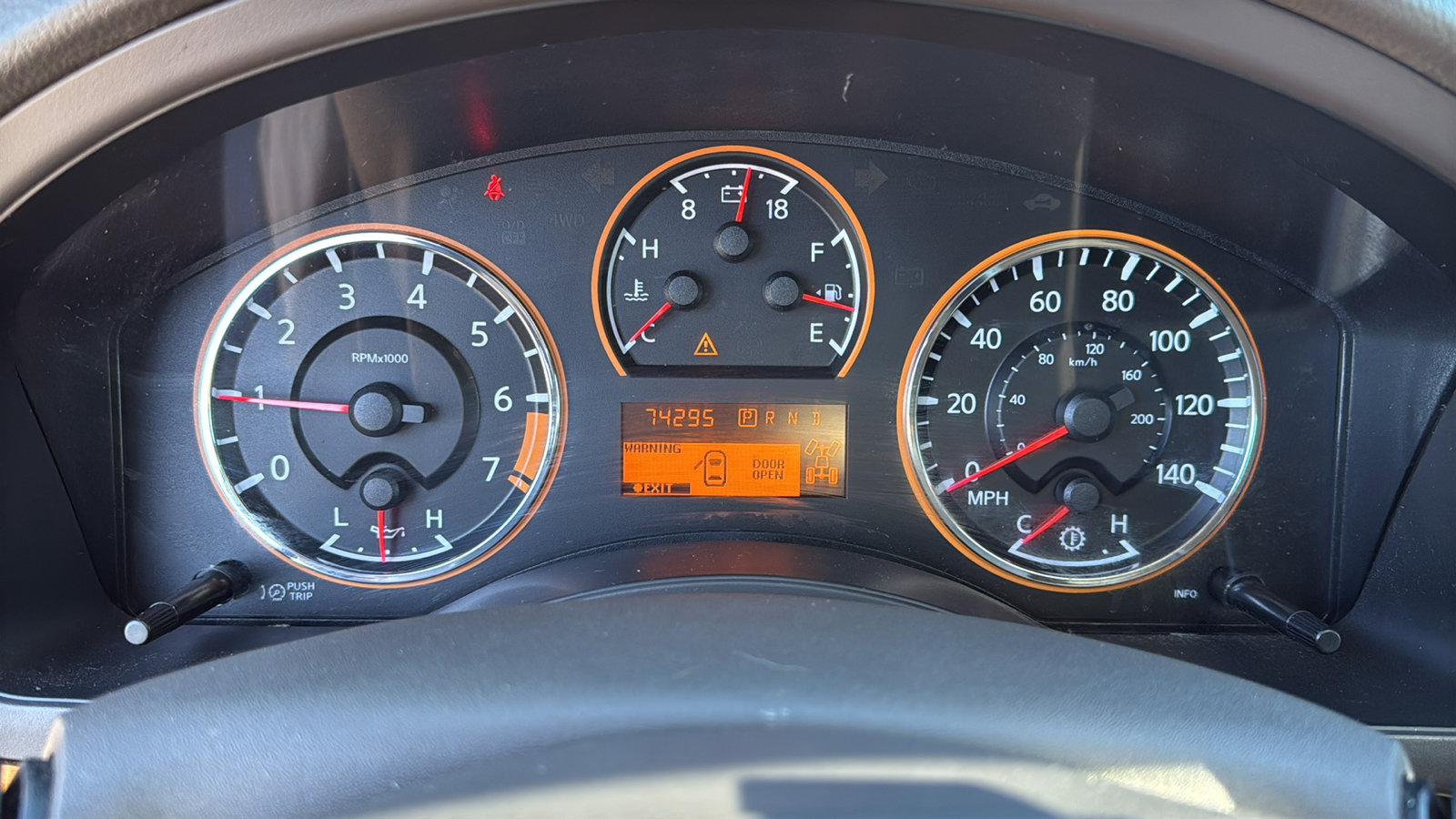 Used 2015 Nissan Armada Platinum w/ Platinum Reserve Package AWD/4WD image 8