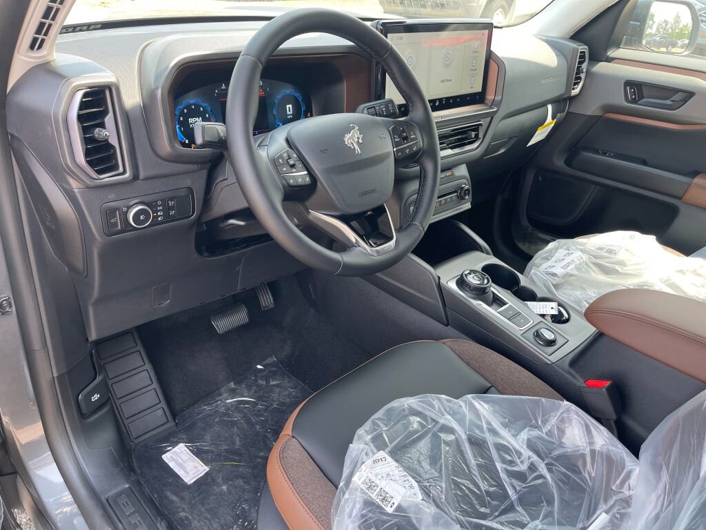 New 2025 Ford Bronco Sport Outer Banks image 6