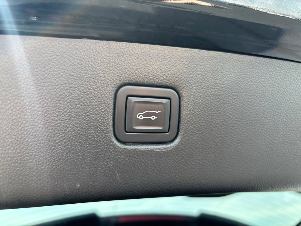 Used 2022 Chevrolet Blazer RS w/ Enhanced Convenience Package FWD image 22