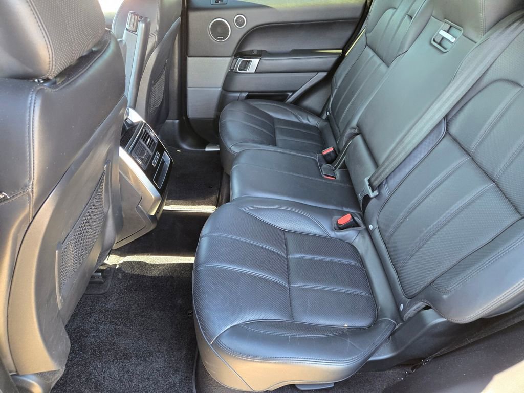 Used 2016 Land Rover Range Rover Sport HSE image 7