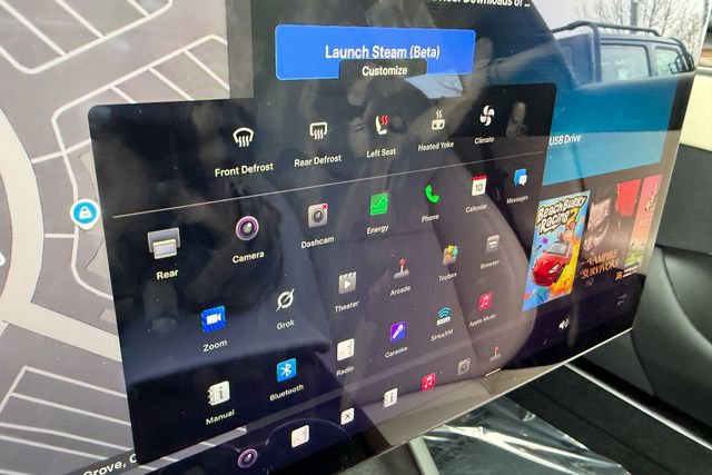 Used 2022 Tesla Model S image 20