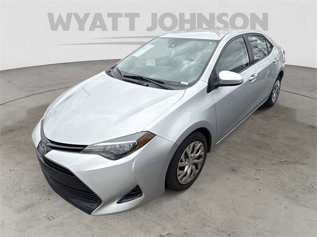 Used 2018 Toyota Corolla LE image 1