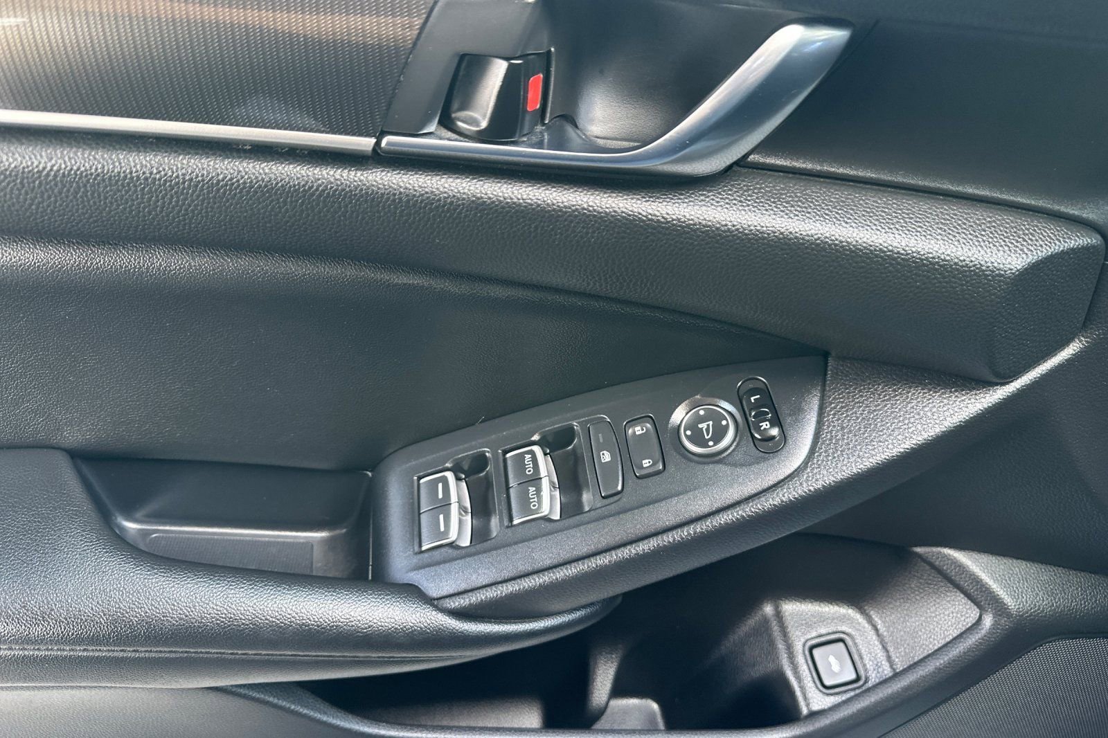 Used 2022 Honda Accord Sport Special Edition image 11