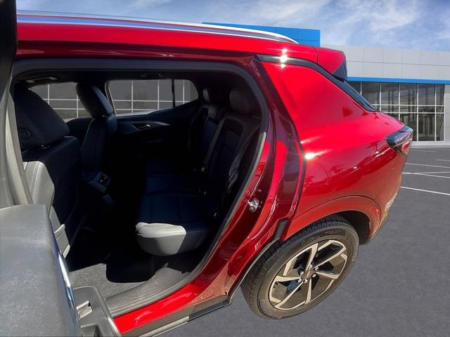 Certified 2024 Chevrolet Equinox EV LT FWD image 24