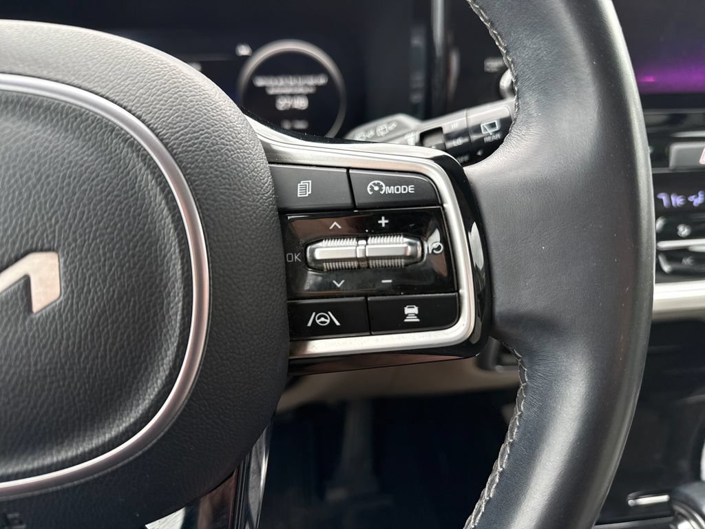 Used 2023 Kia Sorento SX AWD/4WD image 17