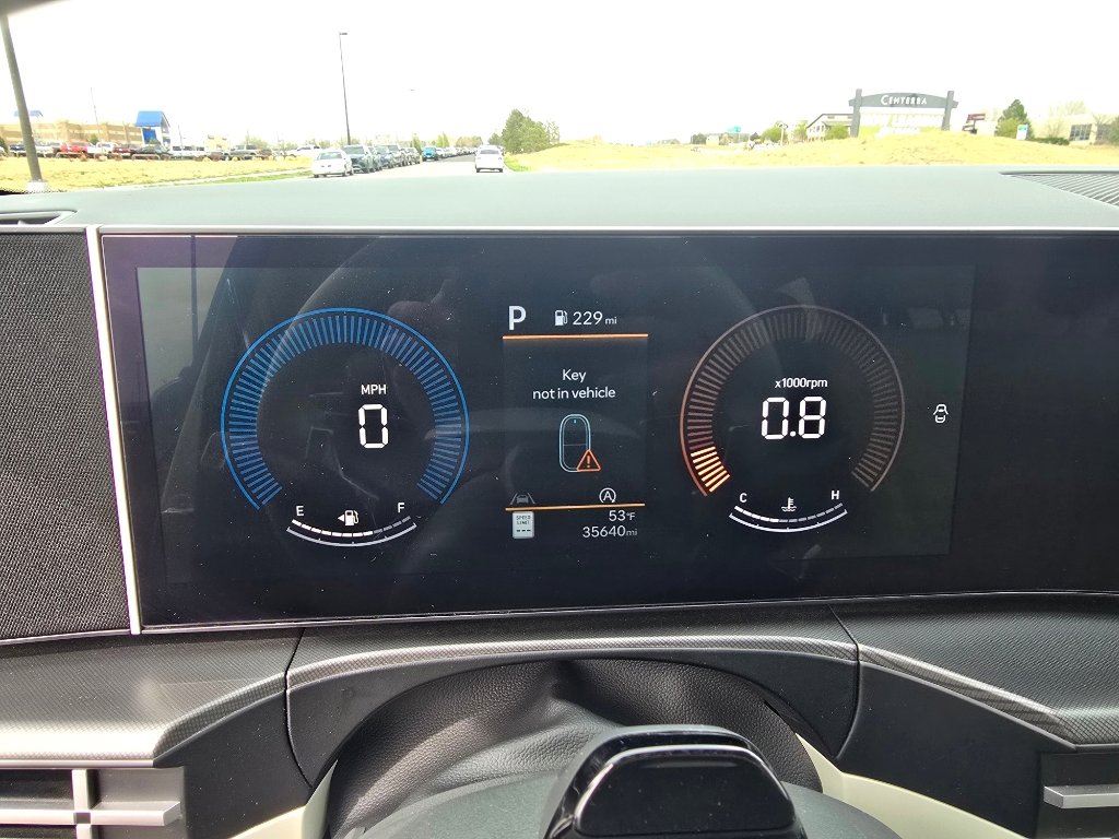 Used 2025 Hyundai Santa Fe SEL image 23