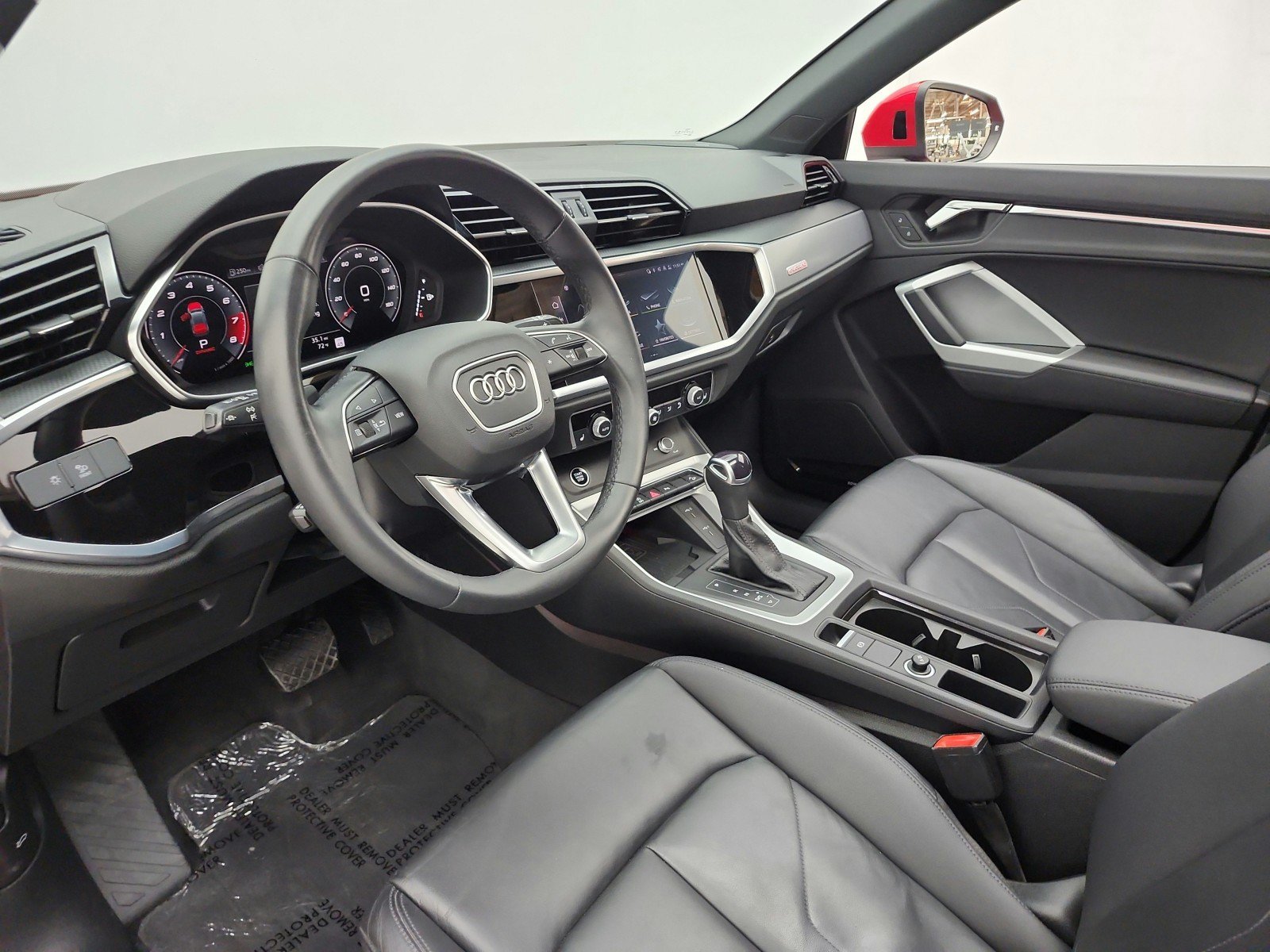Used 2023 Audi Q3 2.0T Premium Plus w/ Premium Plus Package AWD/4WD image 12