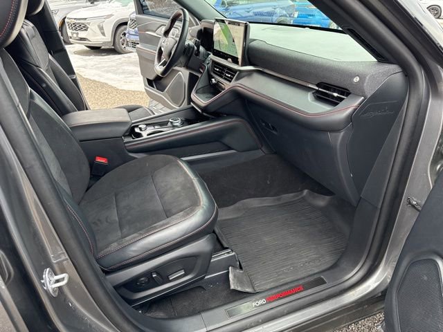 Used 2025 Ford Explorer ST image 28