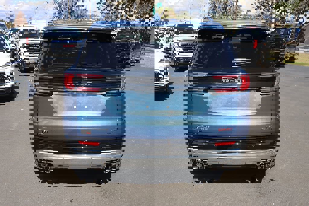 New 2026 GMC Acadia Denali w/ Super Cruise Package image 5