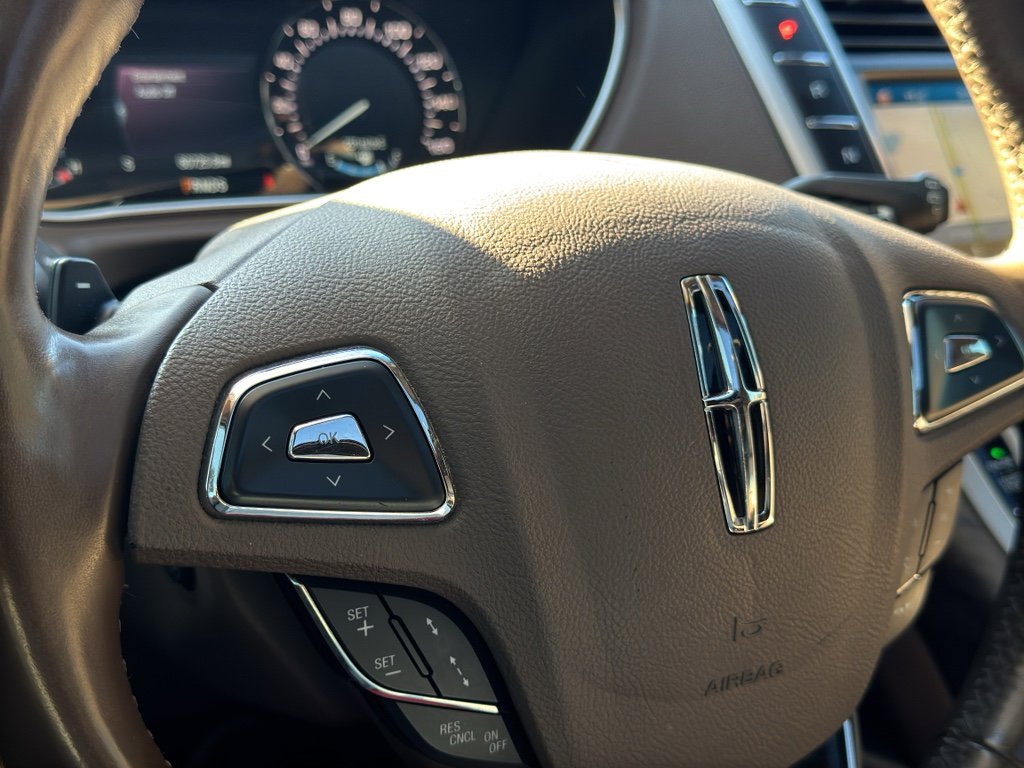 Used 2018 Lincoln MKX Reserve w/ Driver Assistance Package image 28