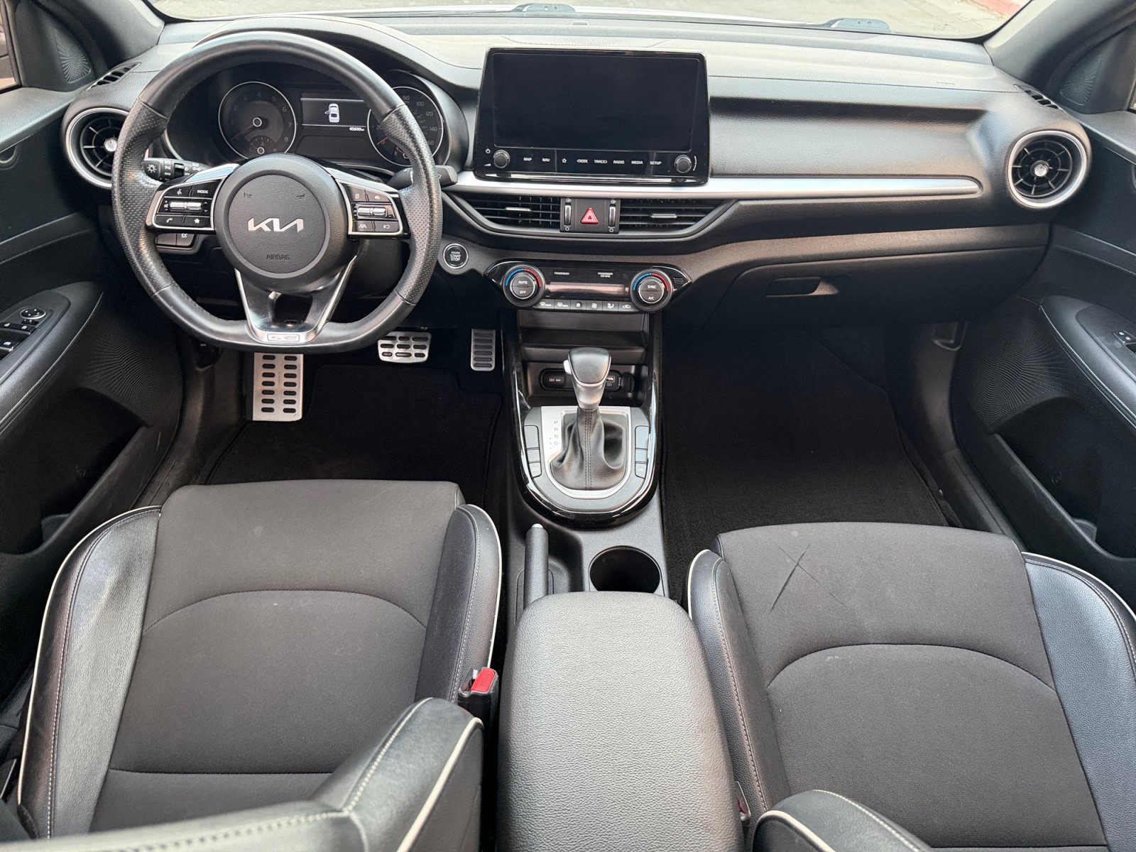 Used 2023 Kia Forte GT-Line FWD image 12