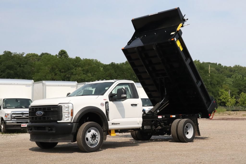 New 2025 Ford F550 4x4 Regular Cab Super Duty image 25