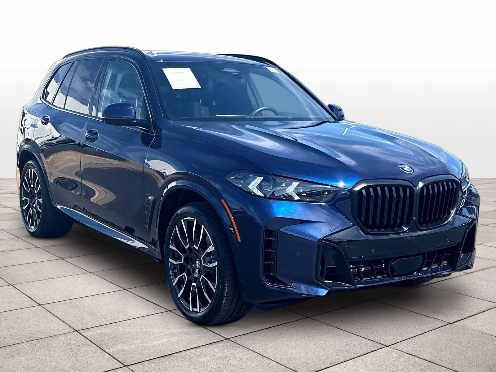 Used 2026 BMW X5 xDrive40i w/ M Sport Package AWD/4WD image 3