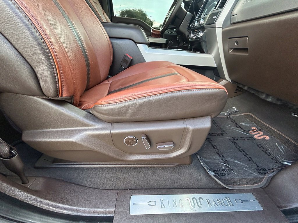 Used 2022 Ford F350 King Ranch w/ King Ranch Ultimate Package AWD/4WD image 30