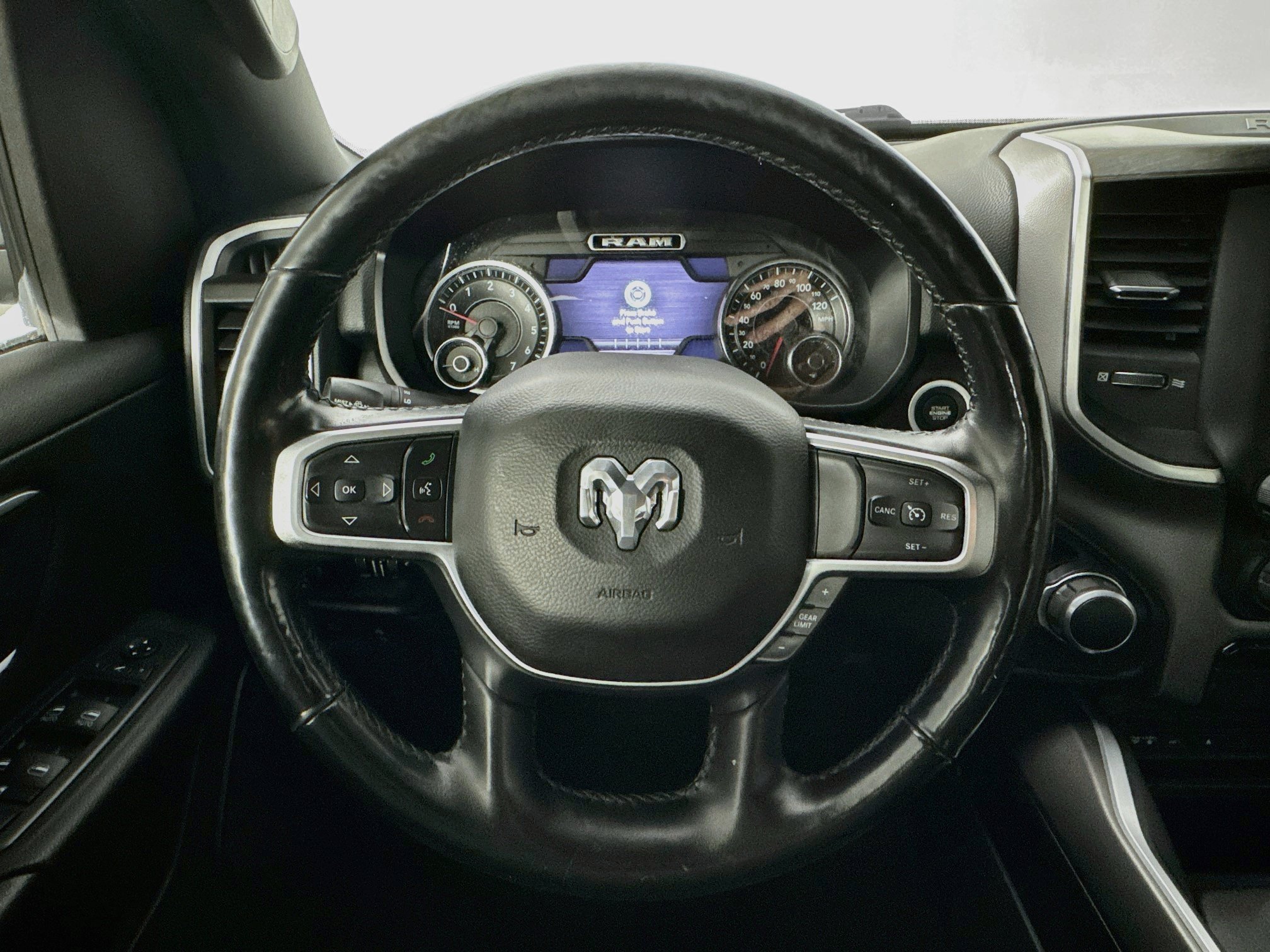 Used 2019 RAM 1500 Big Horn AWD/4WD image 11