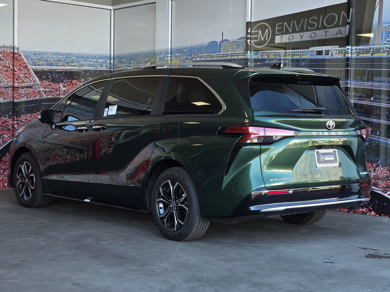 Certified 2026 Toyota Sienna Platinum image 6