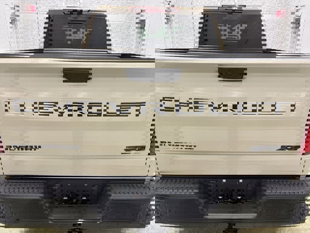 New 2026 Chevrolet Silverado 1500 ZR2 w/ Dark Appearance Package image 4