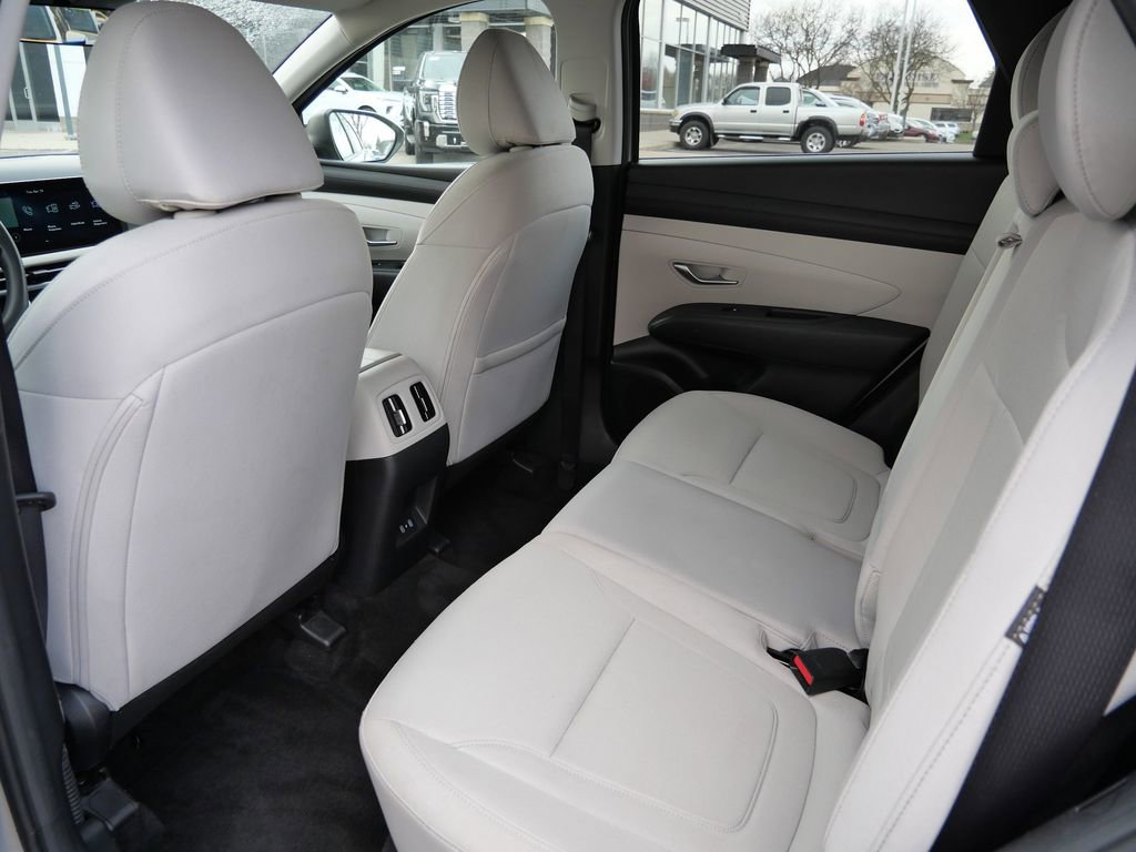 Used 2025 Hyundai Tucson SEL FWD image 26