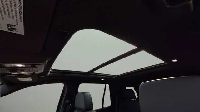 Used 2023 Chevrolet Tahoe LT w/ LT Signature Package image 21