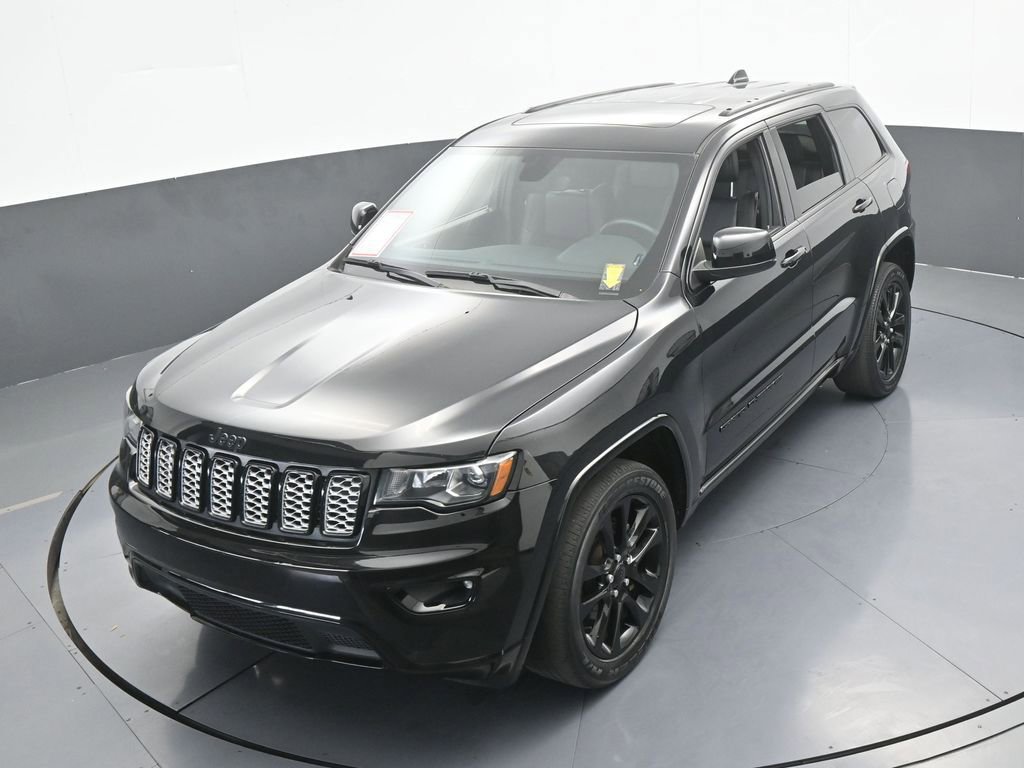 Used 2020 Jeep Grand Cherokee Altitude image 47