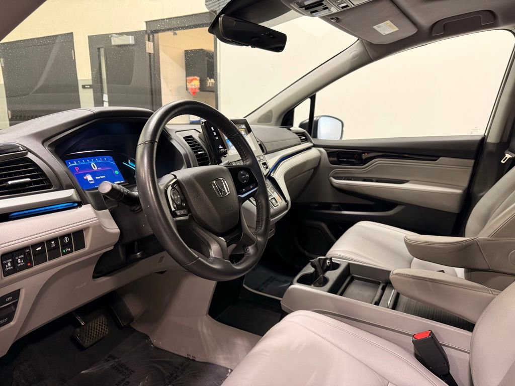 Used 2023 Honda Odyssey Touring image 11