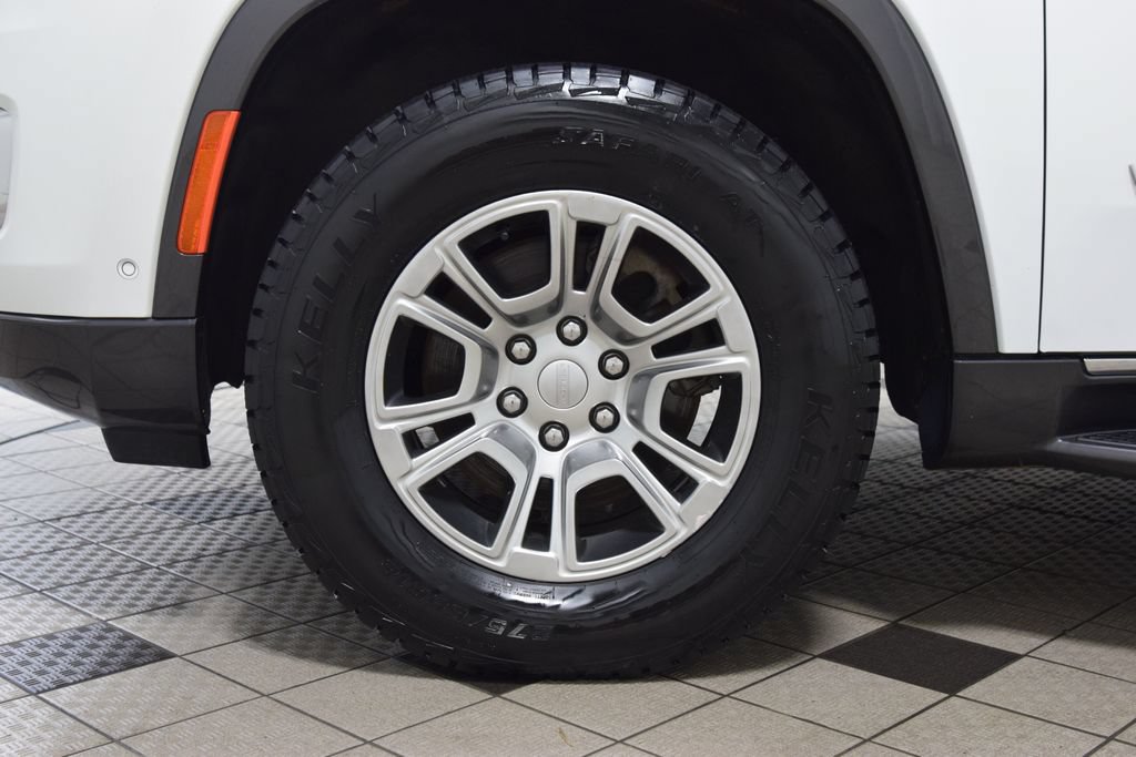 Used 2022 Jeep Wagoneer Series I w/ Convenience Group I AWD/4WD image 28
