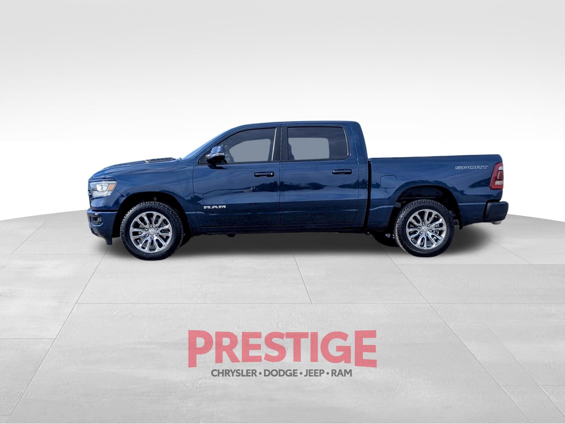 Used 2023 RAM 1500 Laramie AWD/4WD image 15