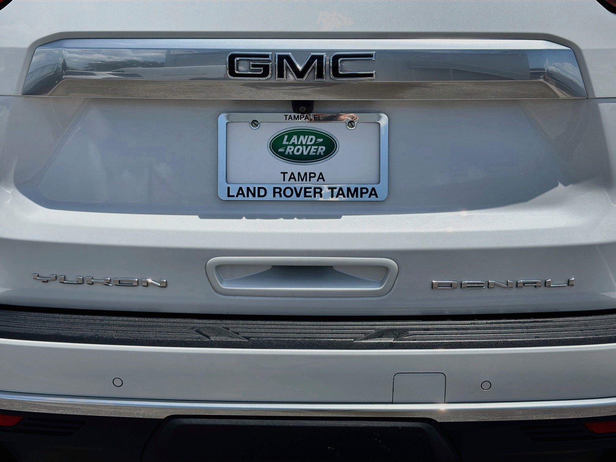 Used 2023 GMC Yukon Denali AWD/4WD image 11