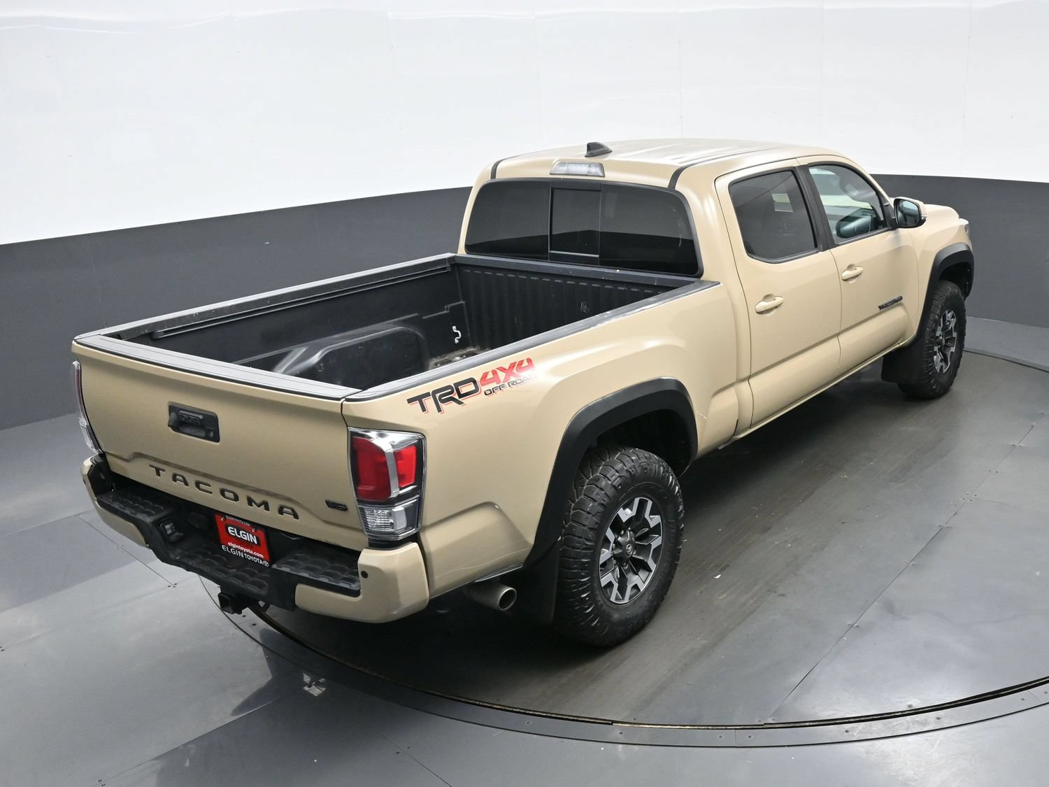 Used 2020 Toyota Tacoma TRD Off-Road w/ Technology Package AWD/4WD image 40