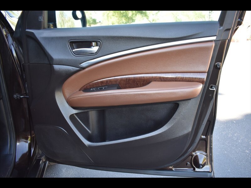 Used 2017 Acura MDX FWD w/ Technology Package image 39