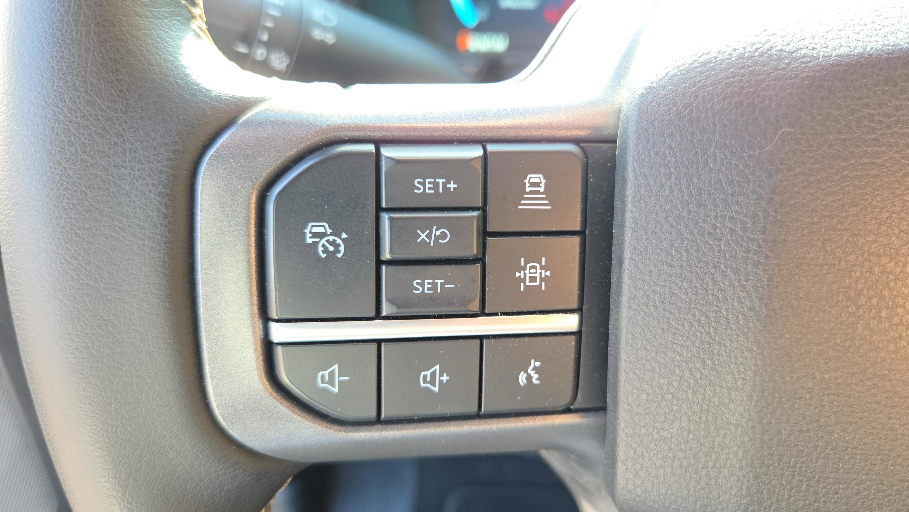 Used 2026 Ford F350 Lariat w/ Lariat Ultimate Package image 30