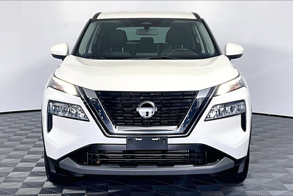 Used 2023 Nissan Rogue SV AWD/4WD image 3