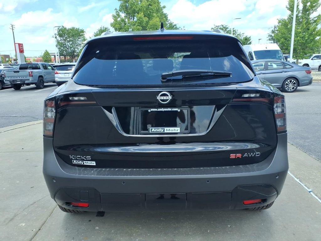 New 2026 Nissan Kicks SR w/ SR Premium Package AWD/4WD image 10