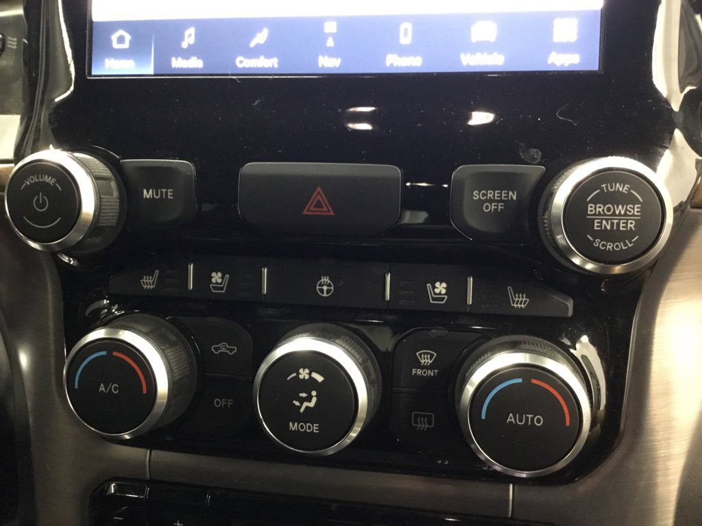 Used 2022 RAM 1500 Limited w/ Body Color Bumper Group AWD/4WD image 26
